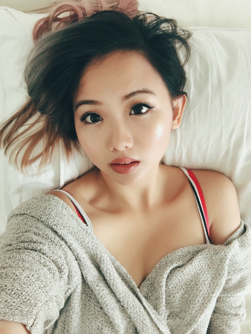Asian dolls boasting boobs on social networks Picture 10